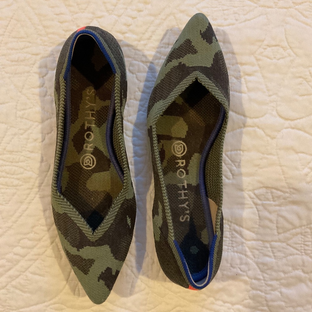 Rothy’s Point Olive camo 7.5